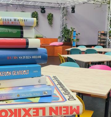 Bild: Der kleine Lese-Salon