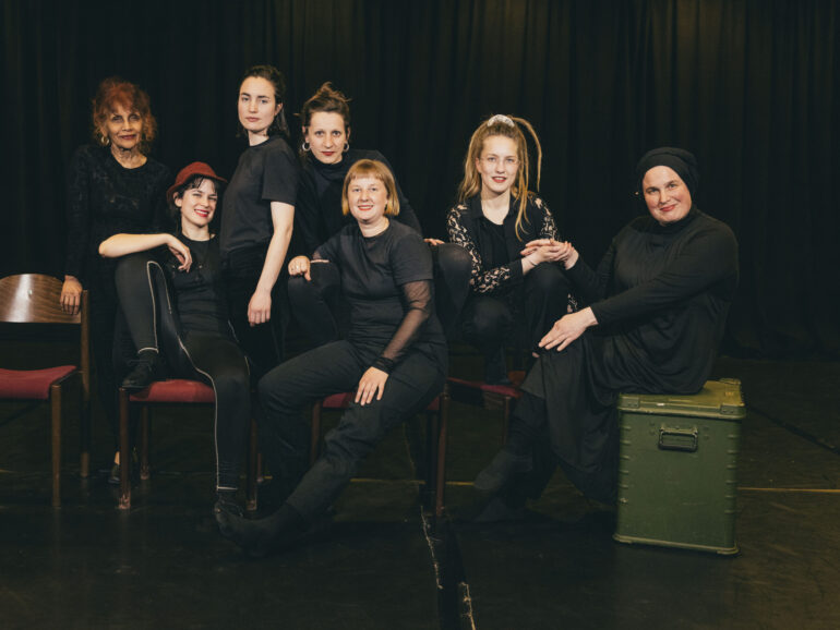 Bild: Courage féminin – im Herzen die Résistance!