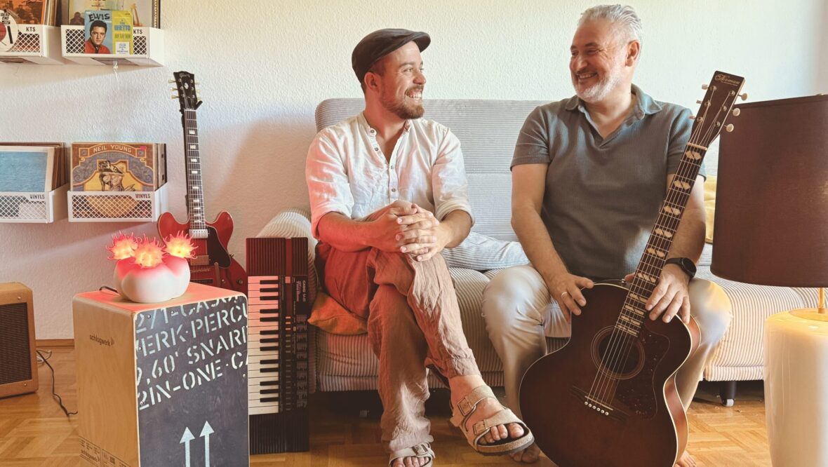 Bild: Kontrolliertes Lagerfeuer im Wohnzimmer