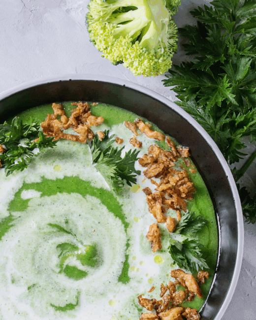 Bild: Montagstisch: Brokkolicremesuppe