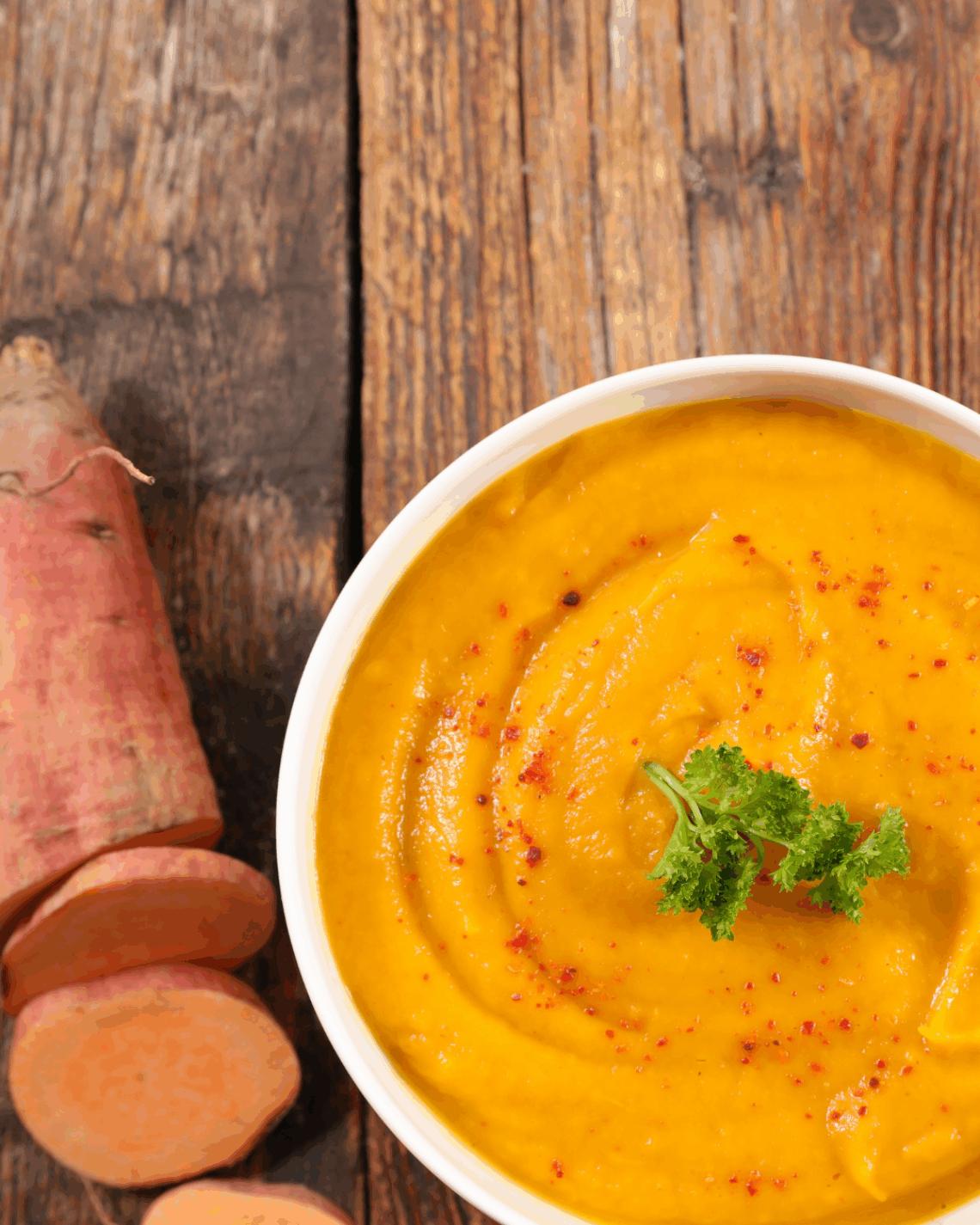 Bild: Montagstisch: Erdnuss-Süßkartoffel-Suppe