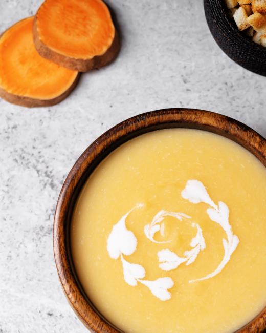 Bild: Montagstisch: Süßkartoffel-Erdnuss Suppe