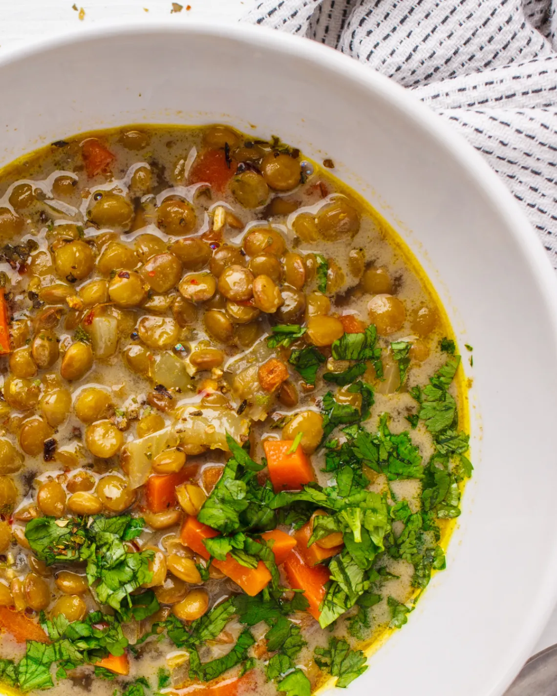 Montagstisch: klassische Linsensuppe – Karlstorbahnhof, 04.05.2026