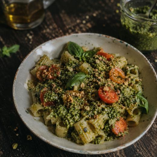 Bild: Freitagstisch: Pasta mit Pesto (vegan)