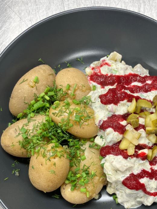 Bild: Freitagstisch: Veganen Auberginen Hering in Sahnesoße mit Dillkartoffeln