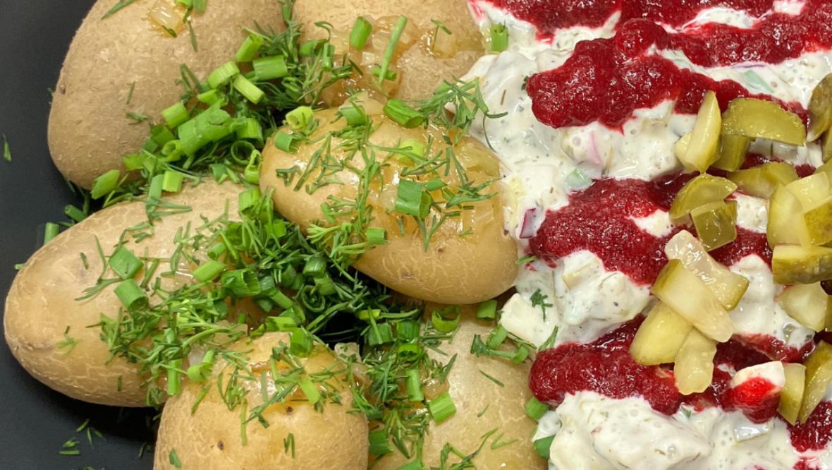 Bild: Freitagstisch: Veganen Auberginen Hering in Sahnesoße mit Dillkartoffeln