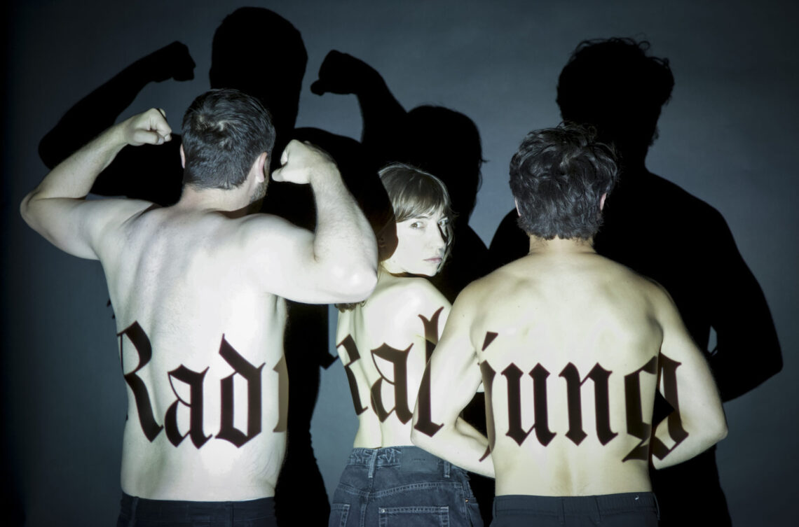Bild: RADIKAL JUNG – Rechtsextremismus unter Jugendlichen