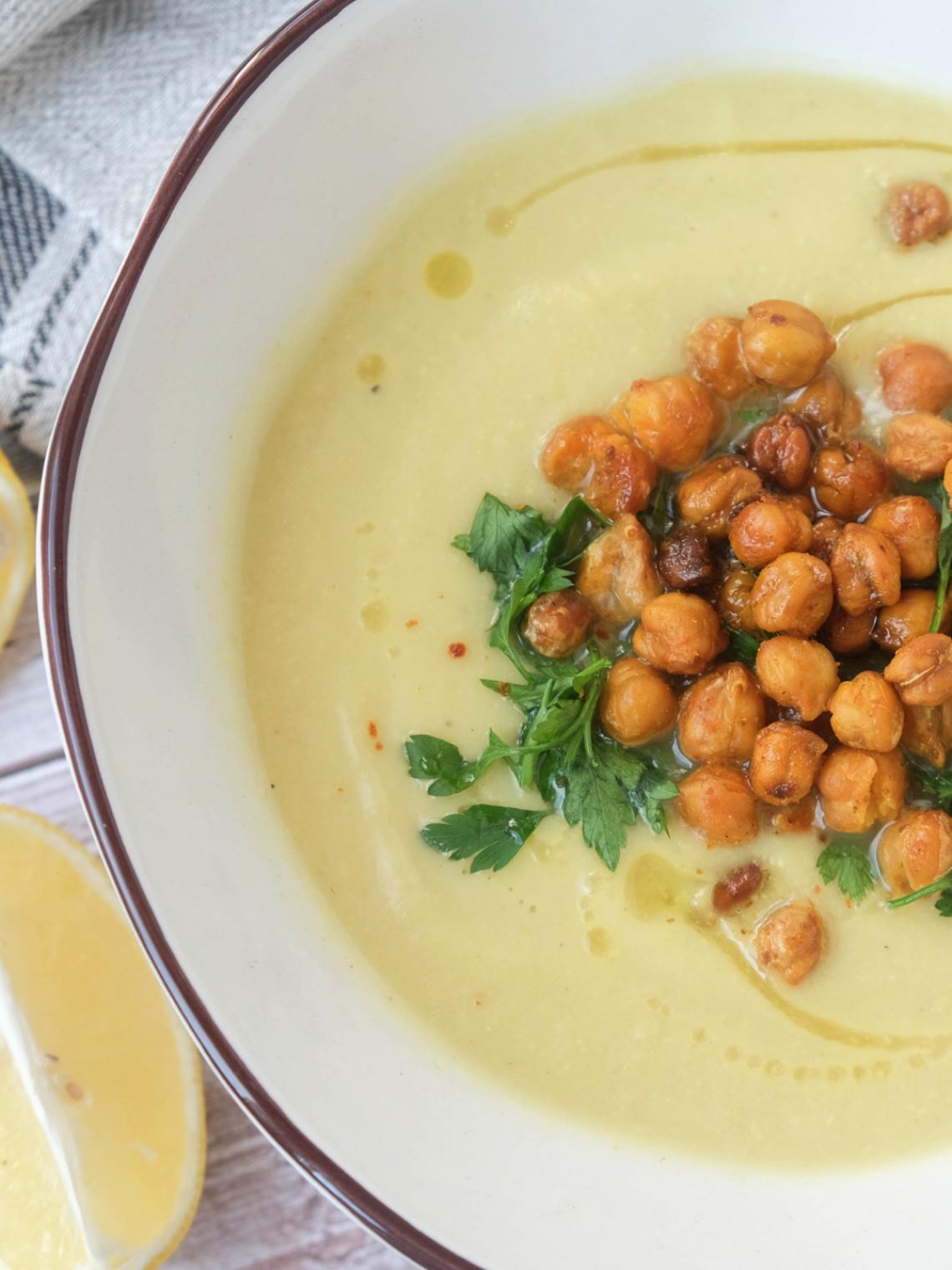 Bild: Montagstisch: Kichererbsen-Zitronen-Suppe