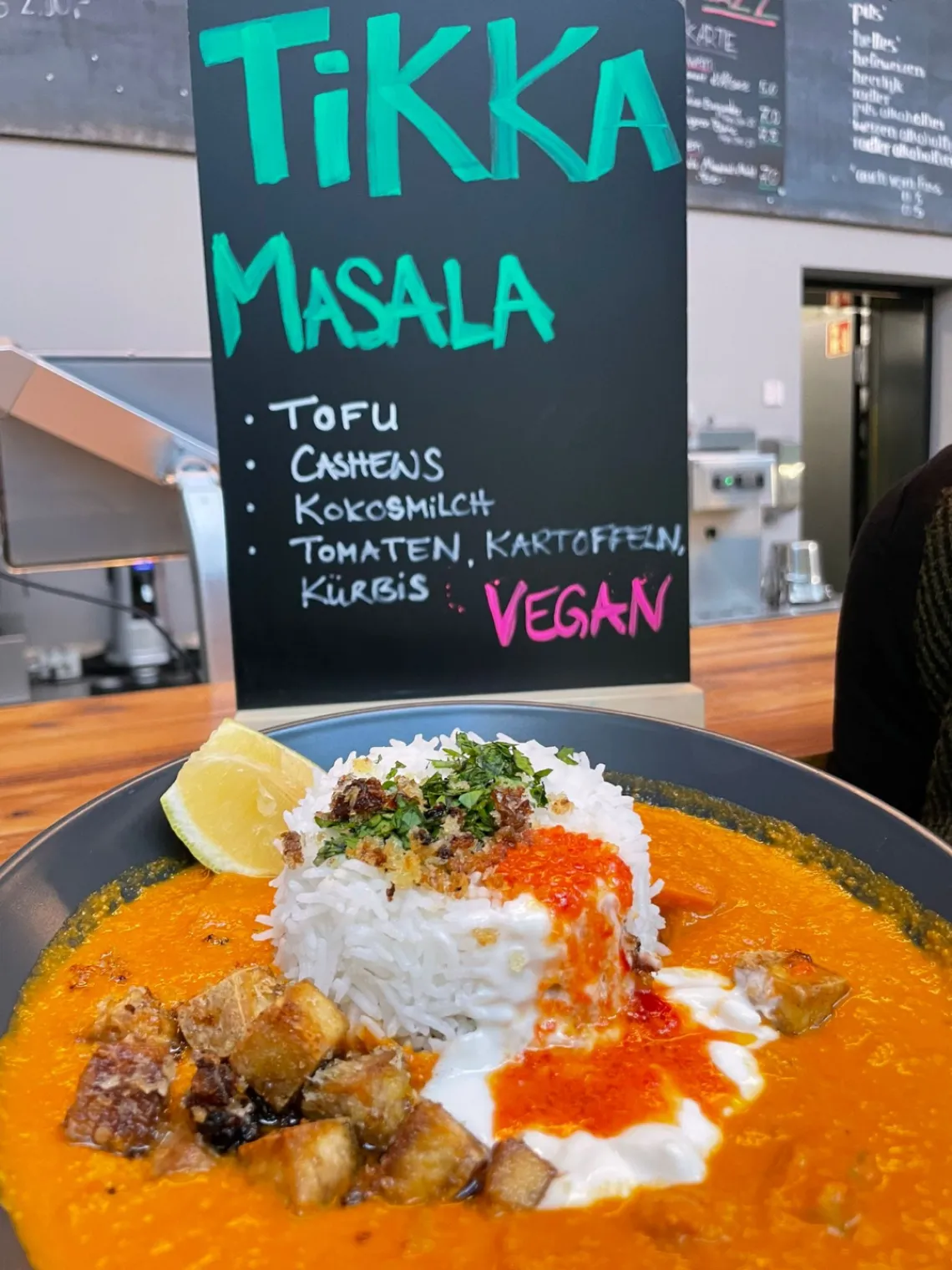 Freitagstisch: Tikka Masala – Karlstorbahnhof, 27.11.2026