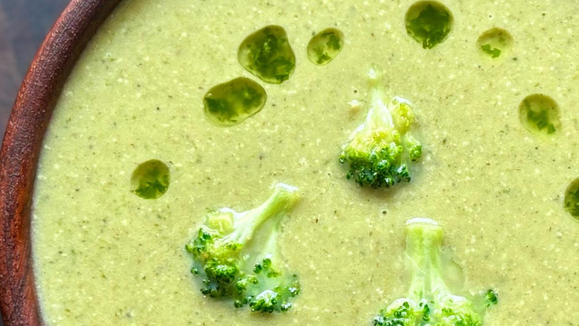 Bild: Montagstisch: Brokkolicremesuppe